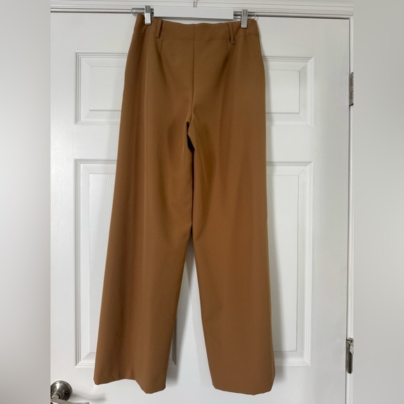 NWOT Tan Wide Leg Women's Pants - Picture 2 of 3